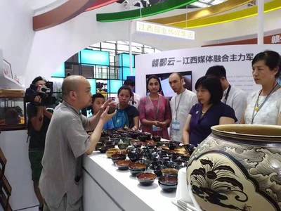 吉州窑大师刘江涛荣获吉安市市级非遗项目代表性传承人，推动文化艺术交流与咨询发展